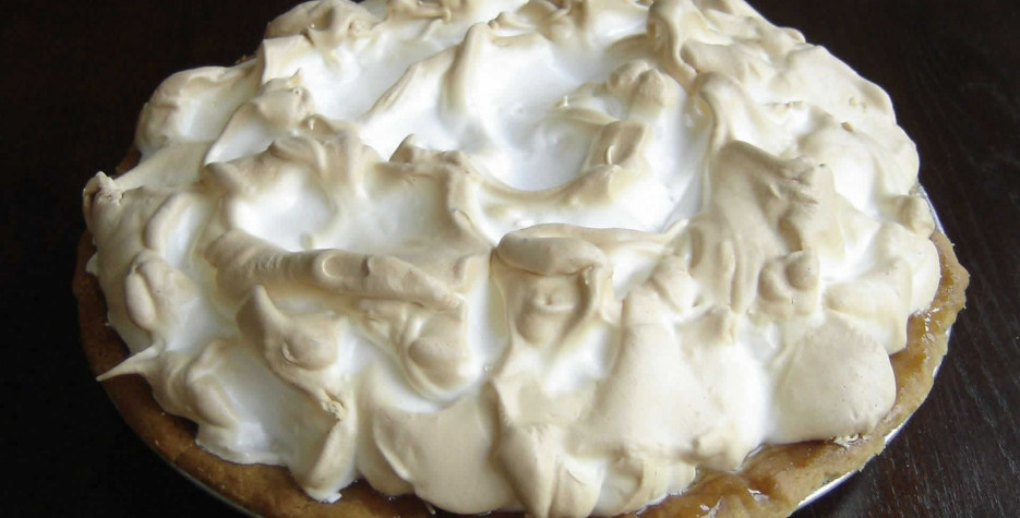 National Bavarian Cream Pie Day in USA in 2022