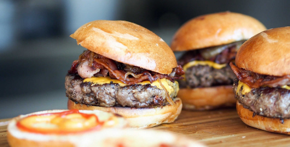 Find out the dates, history and traditions of National Burger Day in Australia