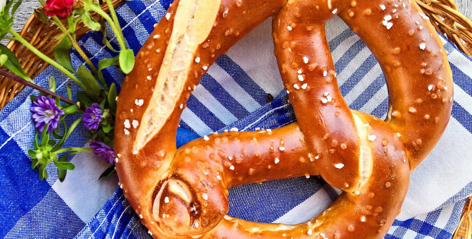 Find out the dates, history and traditions of Pretzel Sunday